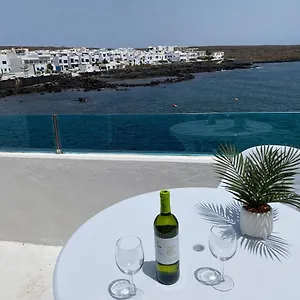 Seaside Piscina Natural Salinas Apartment